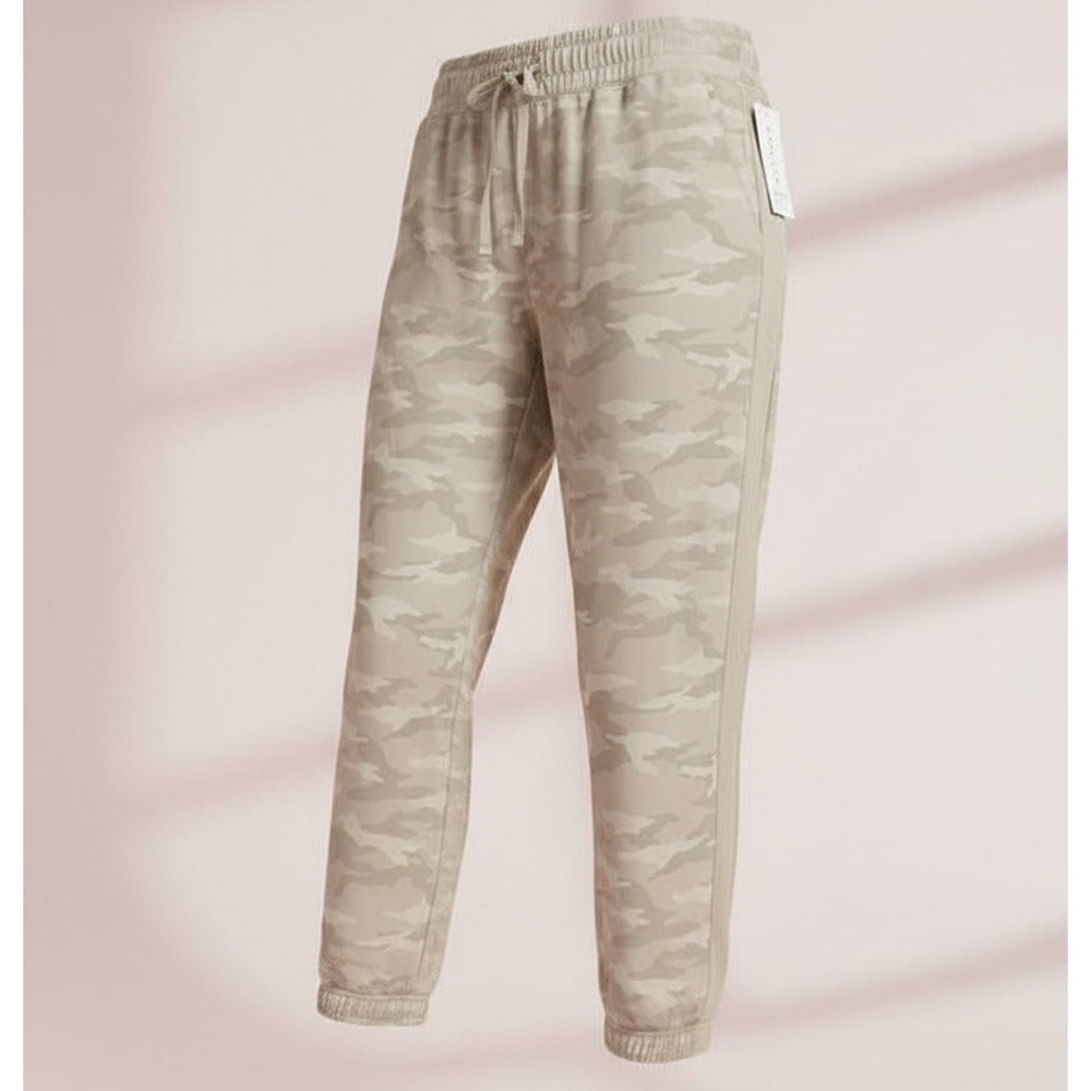 NWT Athleta Brooklyn Camo Jogger Pants Womens Size 26 Beige Tan Travel Casual